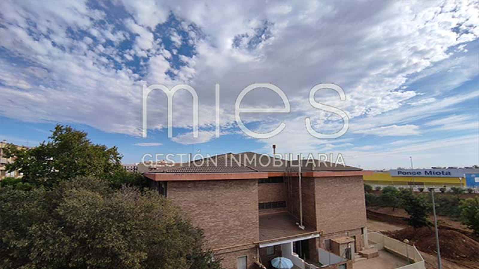 mies inmobiliaria vende piso moli ascensor oportunidad inversión