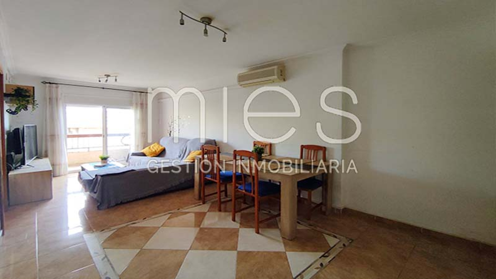 mies inmobiliaria vende piso moli ascensor oportunidad inversión