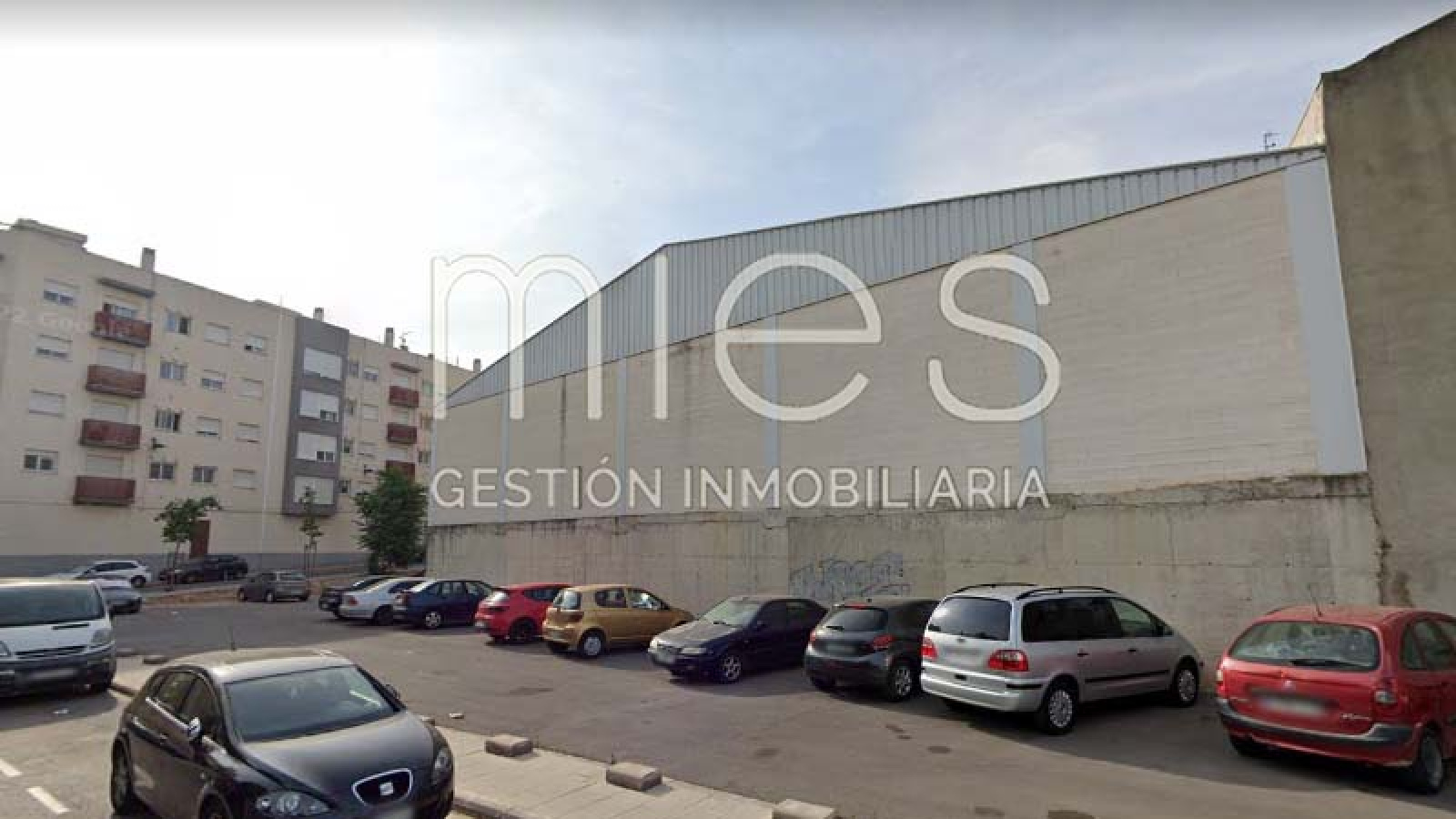 mies inmobiliaria vende aparcamiento