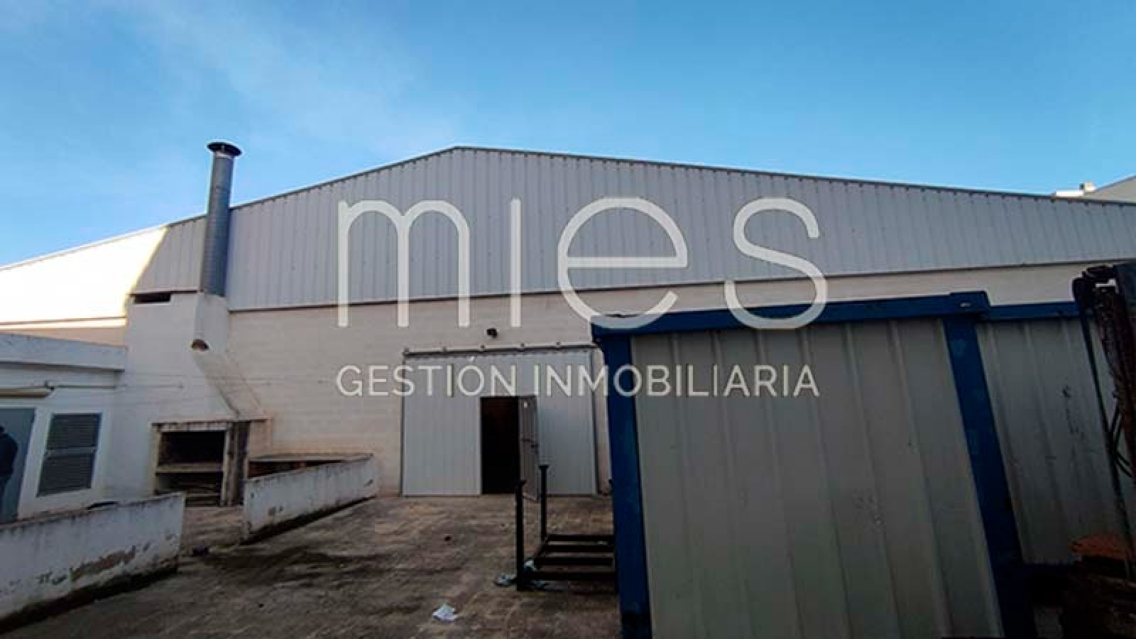 mies inmobiliaria vende aparcamiento