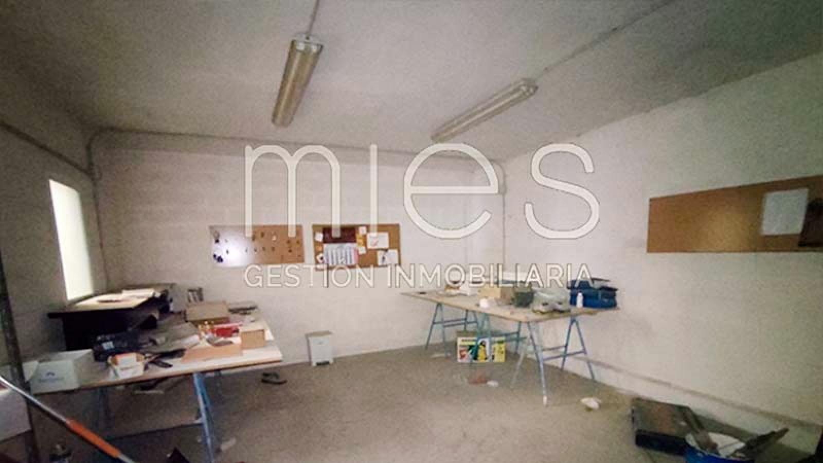 mies inmobiliaria vende aparcamiento