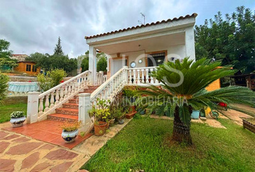 mies inmobiliaria vende chalet altury valencia turis montserrat