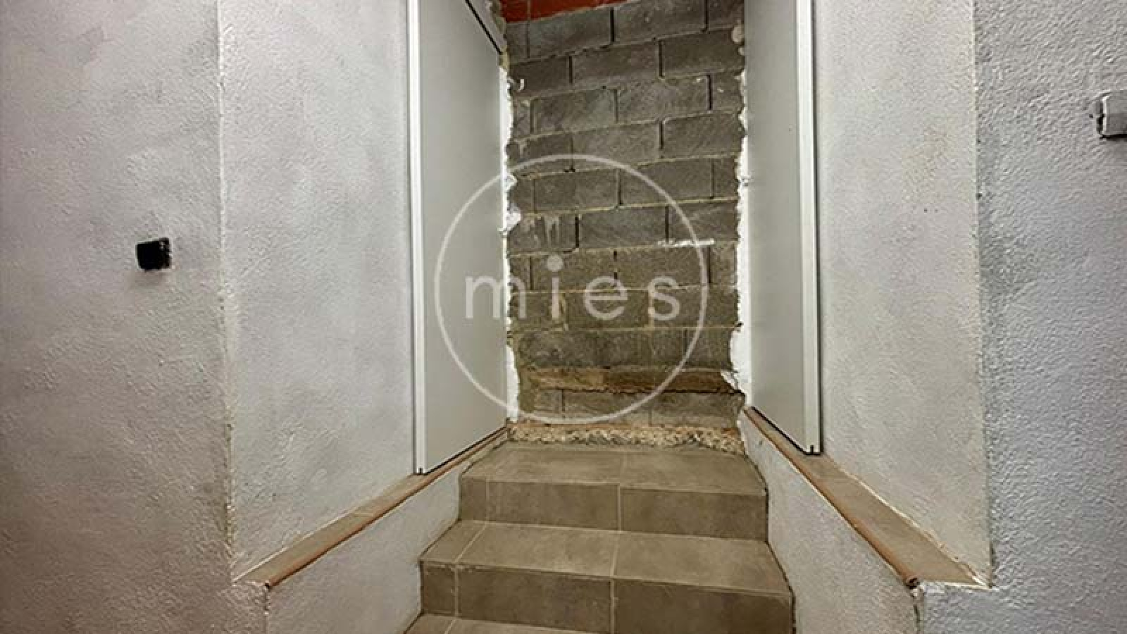 mies inmobilliaria vende chalet alborache turis montroy montserrat torrent oportunidad