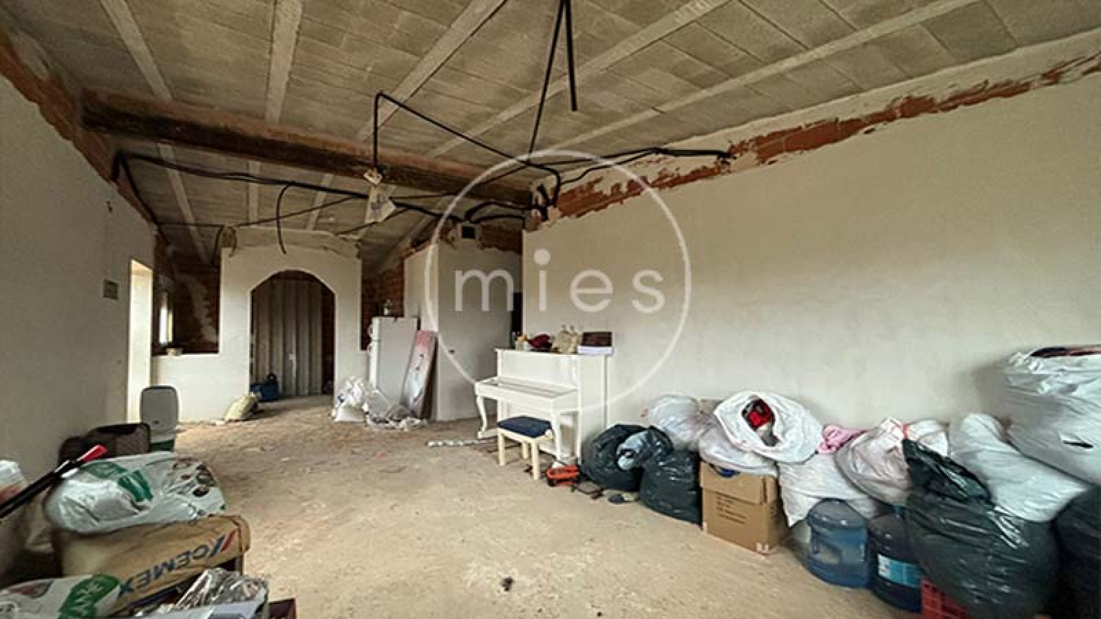 mies inmobilliaria vende chalet alborache turis montroy montserrat torrent oportunidad