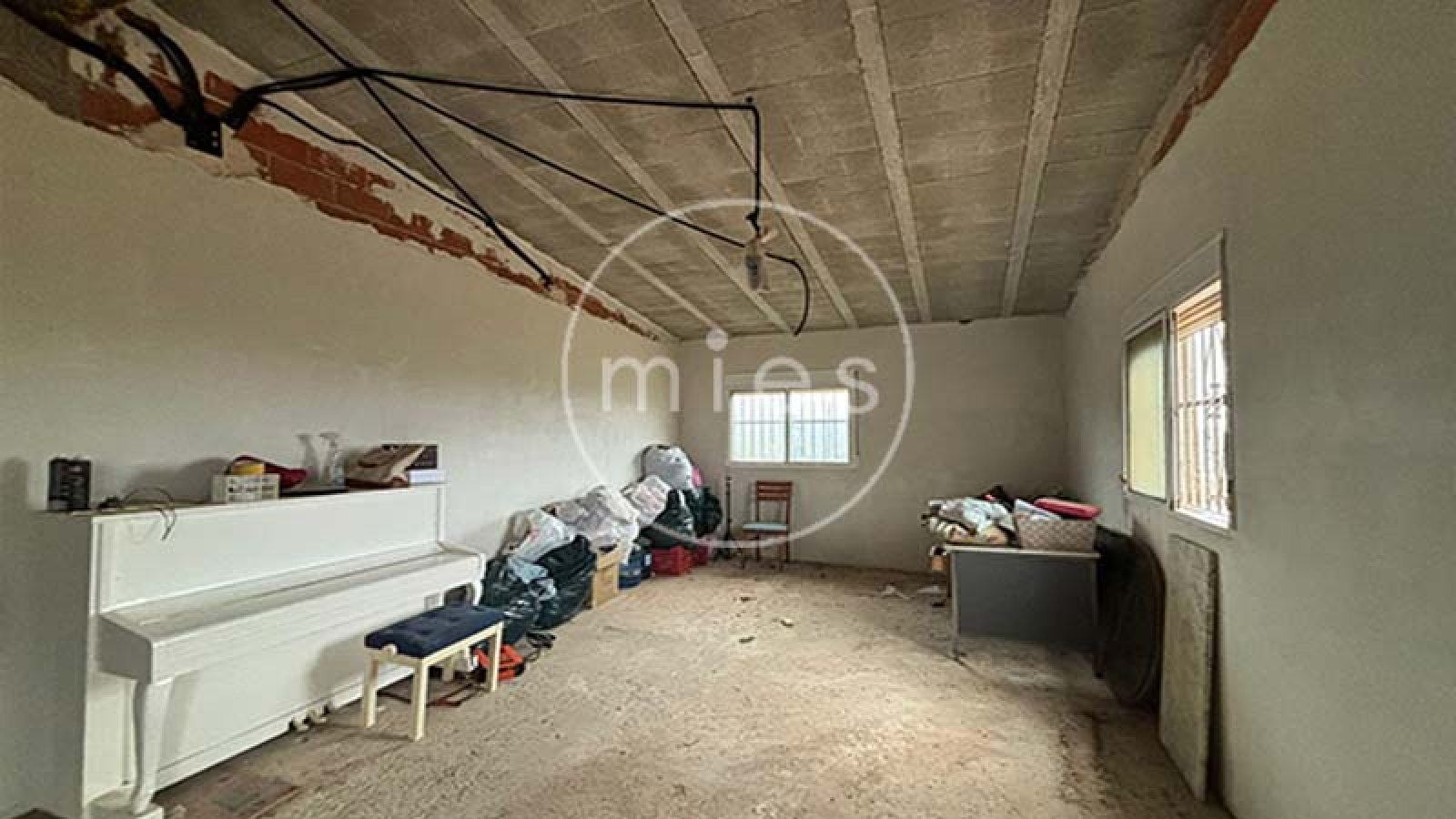 mies inmobilliaria vende chalet alborache turis montroy montserrat torrent oportunidad