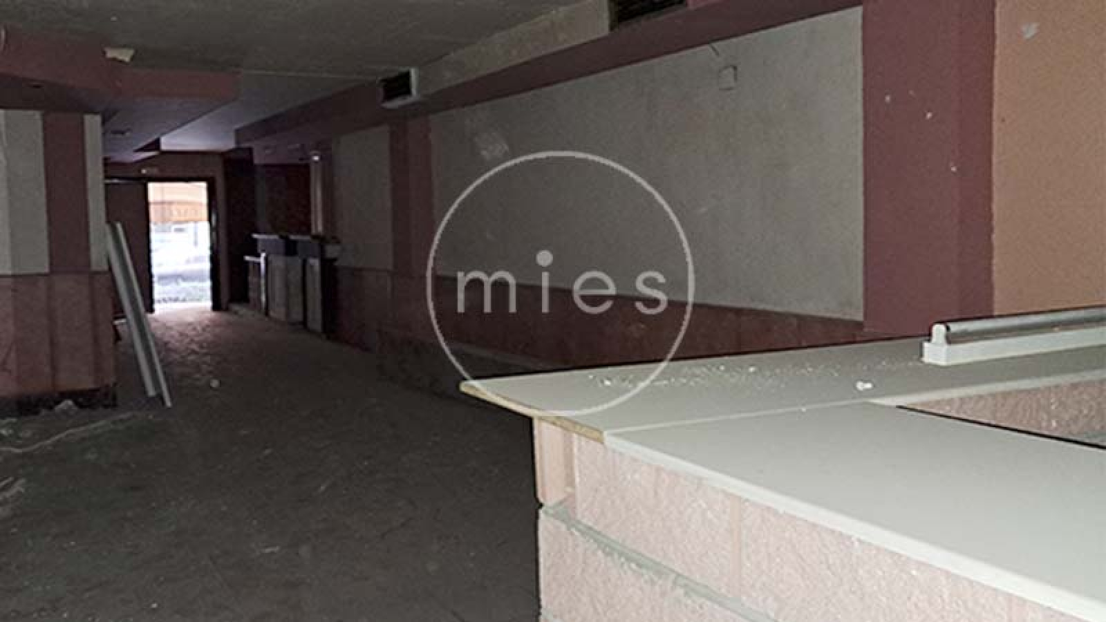 mies inmobiliaria vende local torrent bar restaurante