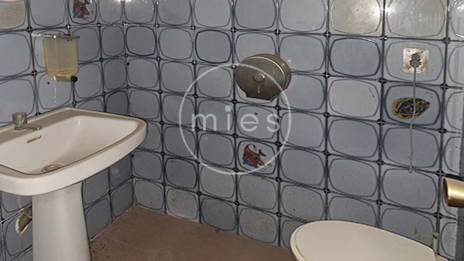 mies inmobiliaria vende local torrent bar restaurante