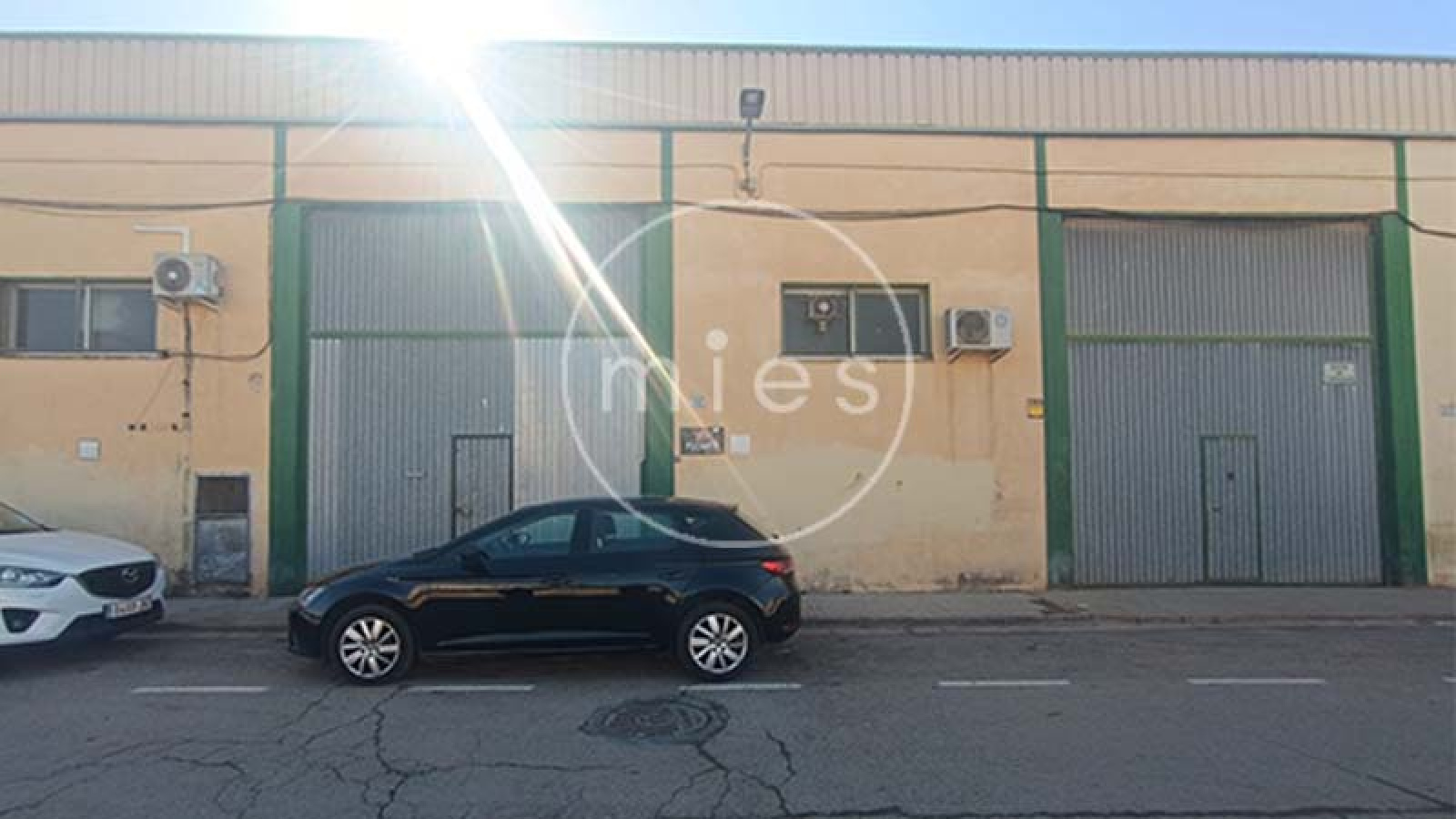 mies inmobiliaria alquila nave