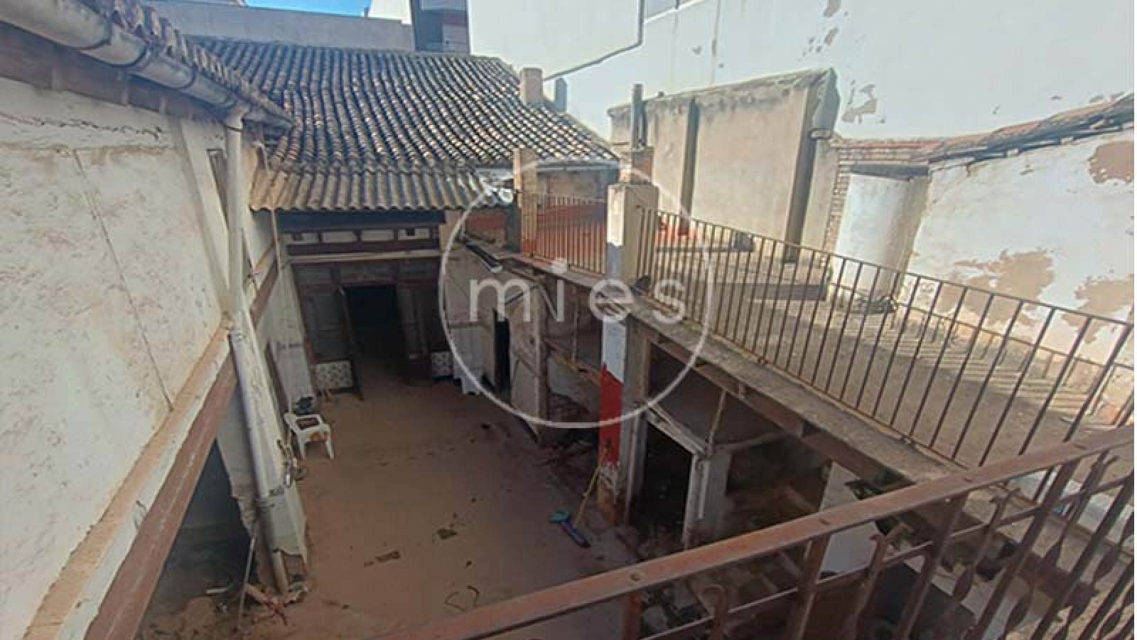 INMOBILIARIA MIES VENDES EDIFICIO EN  ALDAIA