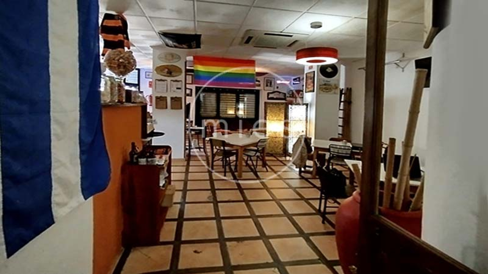 mies inmobiliaria vende traspasa cerveceria extranjeros montserrat