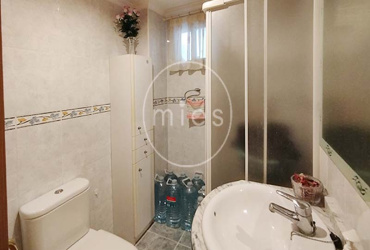 mies inmobiliaria vende piso montserrat torrent