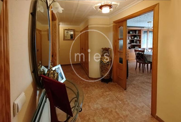mies inmobiliaria vende piso montserrat torrent