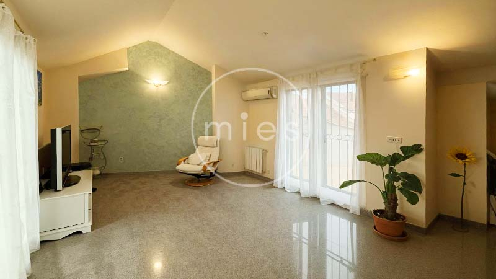 MIEs inmobiliaria vende chalet adosado en picanya 