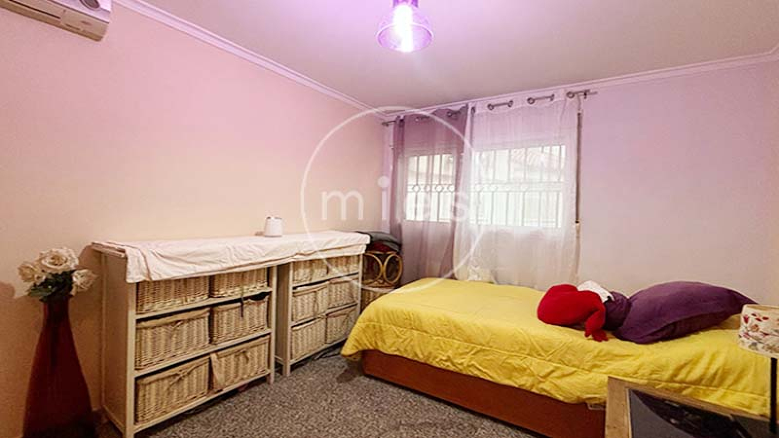 MIEs inmobiliaria vende chalet adosado en picanya 