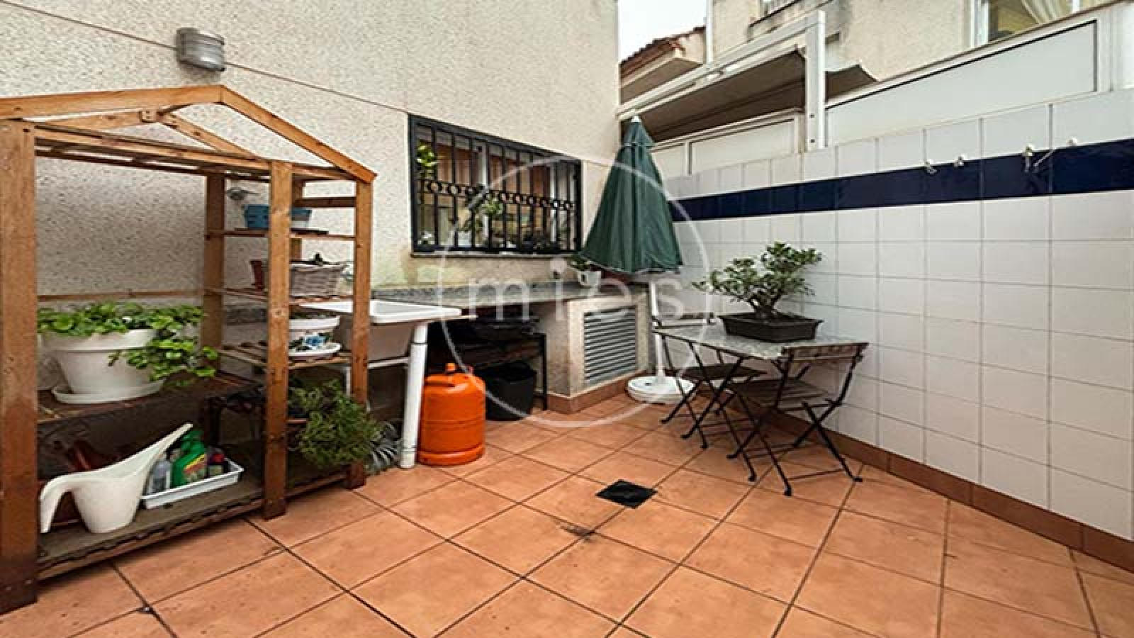 MIEs inmobiliaria vende chalet adosado en picanya 