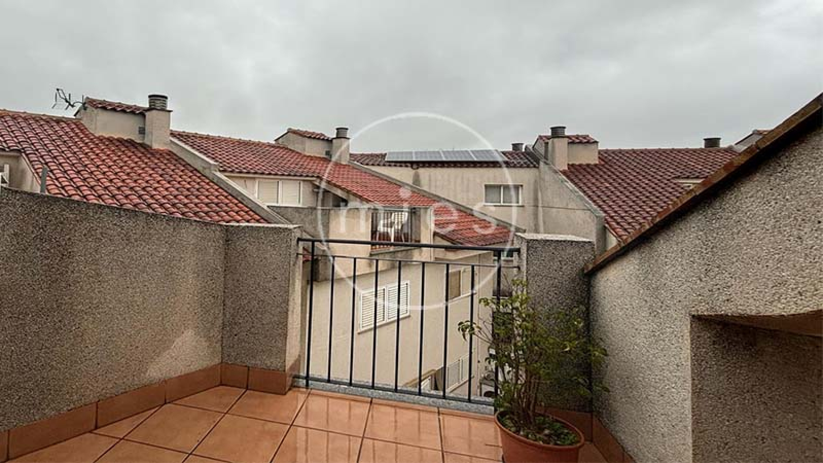 MIEs inmobiliaria vende chalet adosado en picanya 