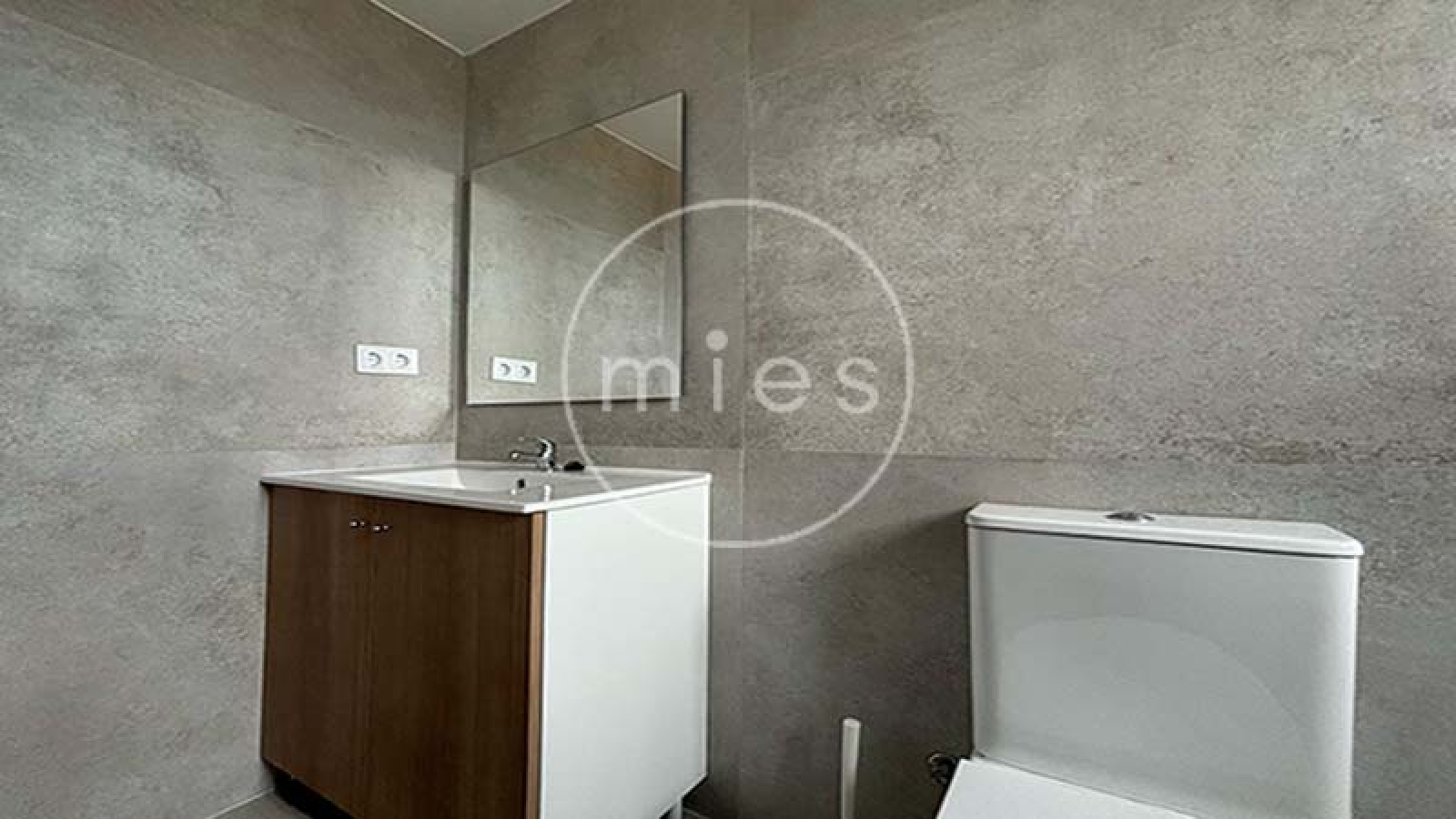 baño completo de chalet de obra nueva en Urbanización Altury, Turís – MIES Inmobiliaria