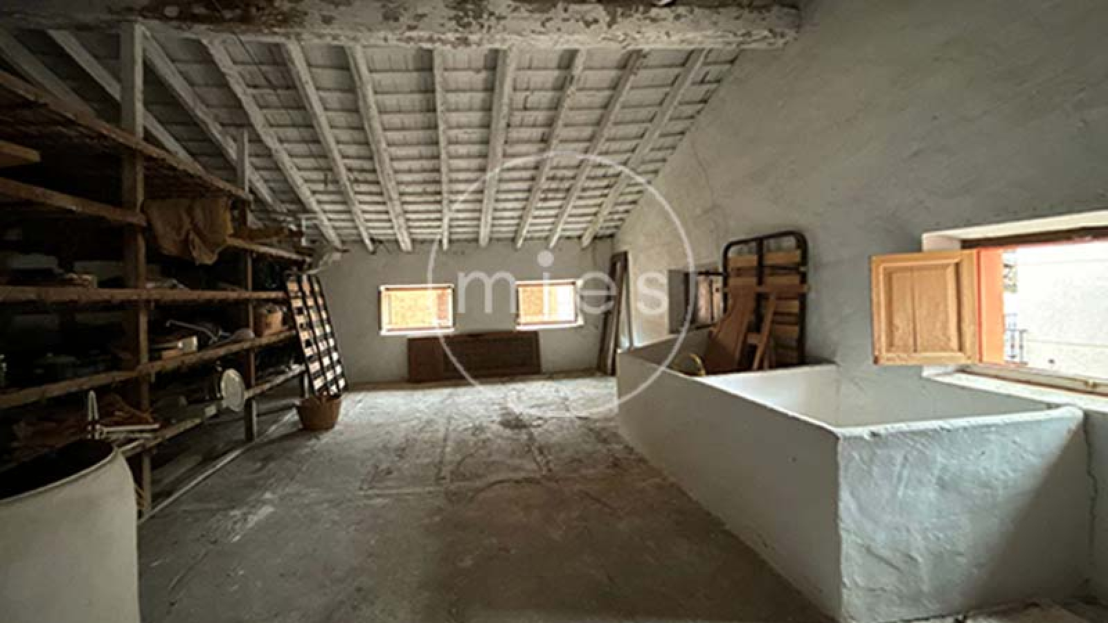 EN TURÍS INMOBILIARIA MIES VENDE