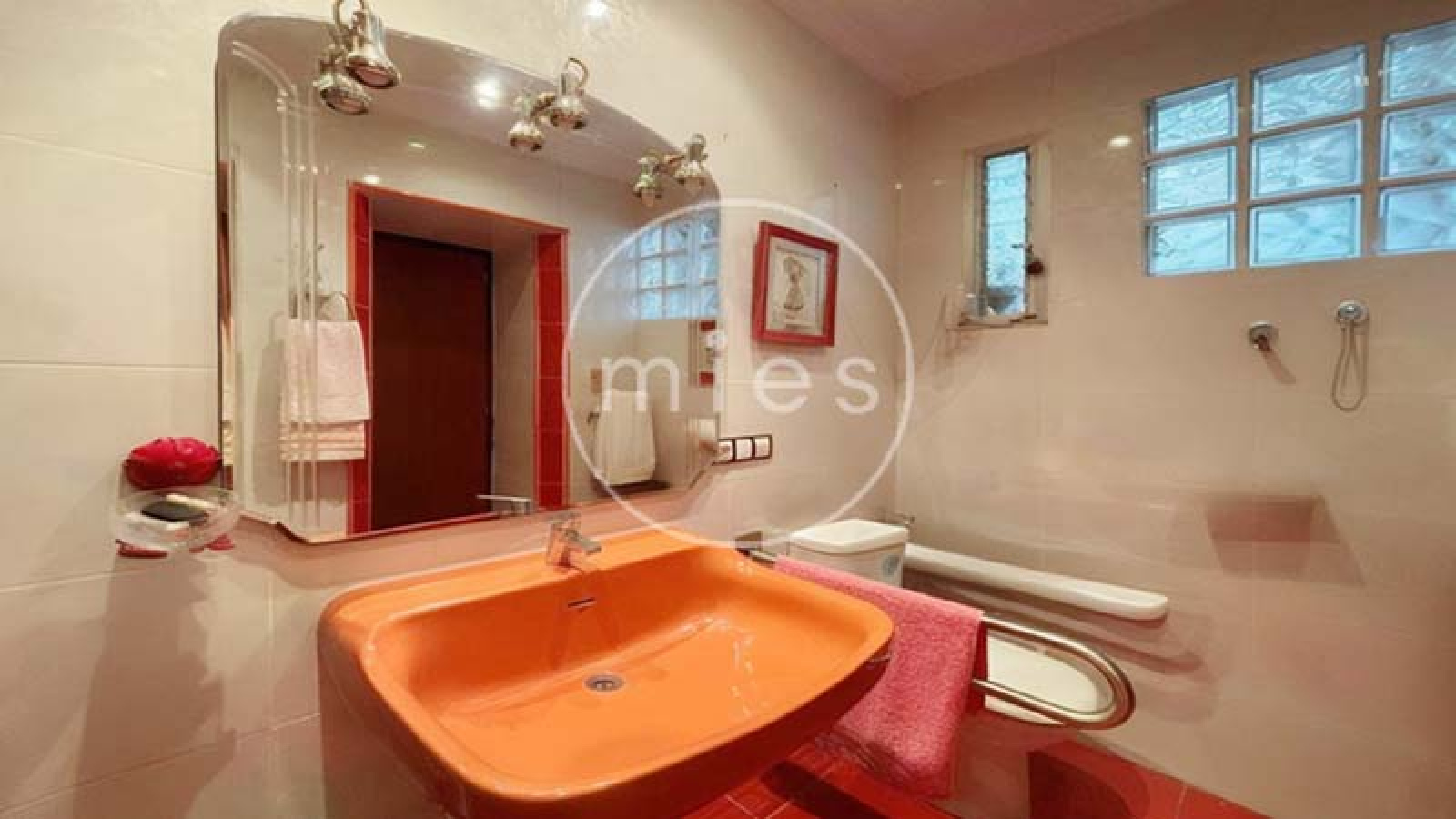 EN TURÍS INMOBILIARIA MIES VENDE