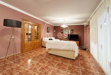 EN TURIS INMOBILIARIA MIES VENDE