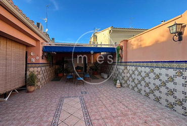 EN TURIS INMOBILIARIA MIES VENDE