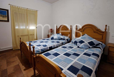 EN REAL DE MONTROY INMOBILIARIA MIES VENDE
