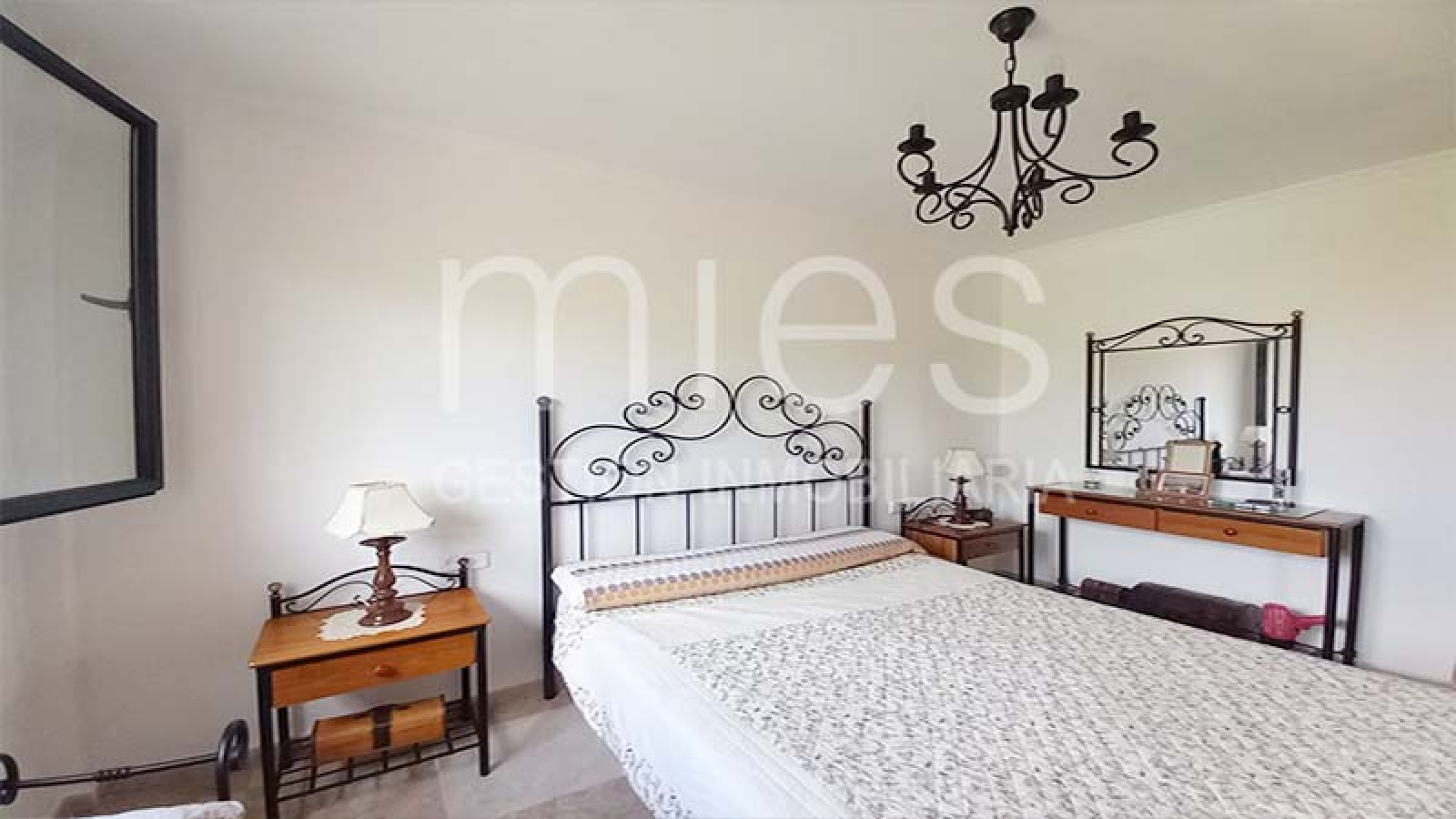 mies inmobiliaria vende chalet altury