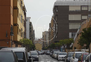 Mies Inmobiliaria vende local en aldaia vivienda