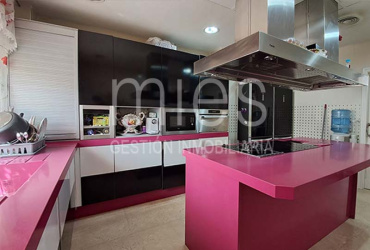 EN VALENCIA INMOBILIARIA MIES VENDE