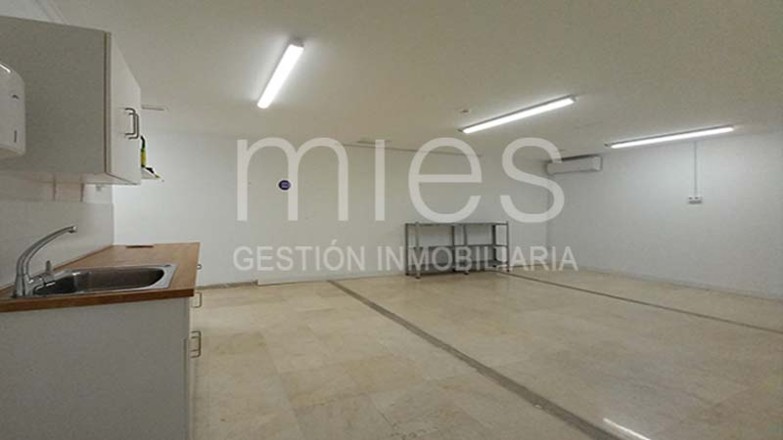 mies inmobiliaria vende local cruz cubierta edificio lujo