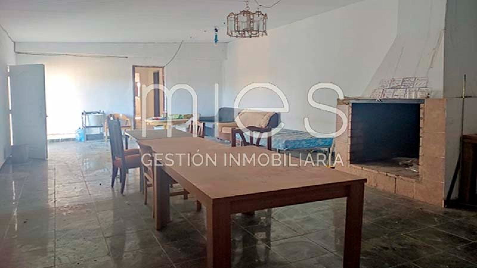 INMOBILIARIA MIES VENDE NAVE EN ALDAIA