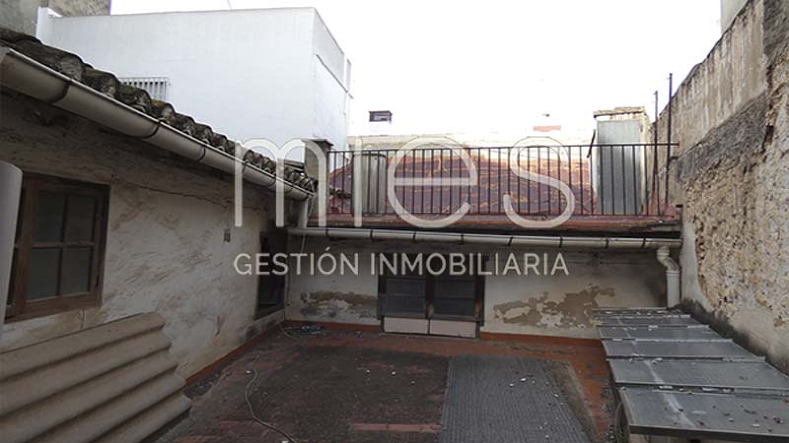 mies inmobiliaria vende casa solar torrent