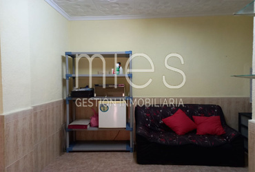 mies inmobiliaria vende local torrent 