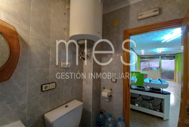 mies inmobiliaria vende local torrent 