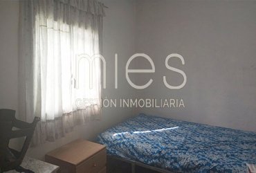 INMOBILIARIA MIES VENDE CHALET MACASTREINMOBILIARIA MIES VENDE CHALET MACASTRE