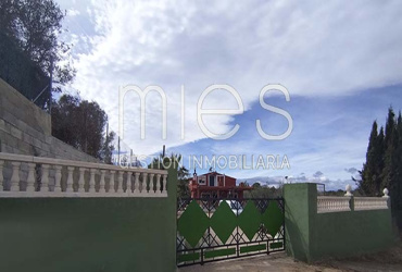 mies inmobiliaria vende chalet montserrat