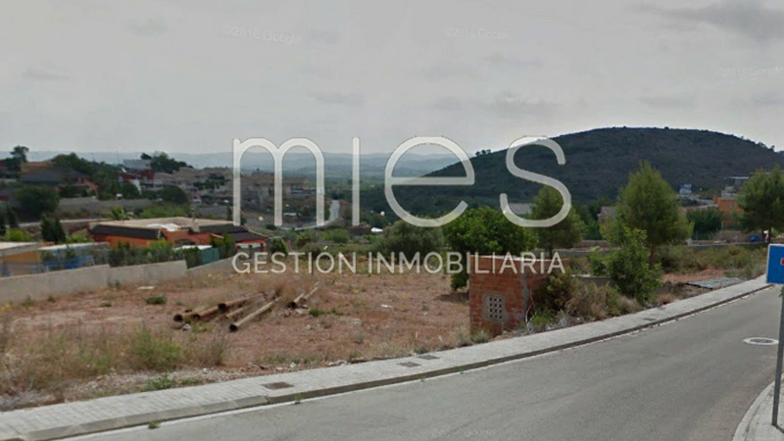 mies inmobiliaria vende parcela montroy