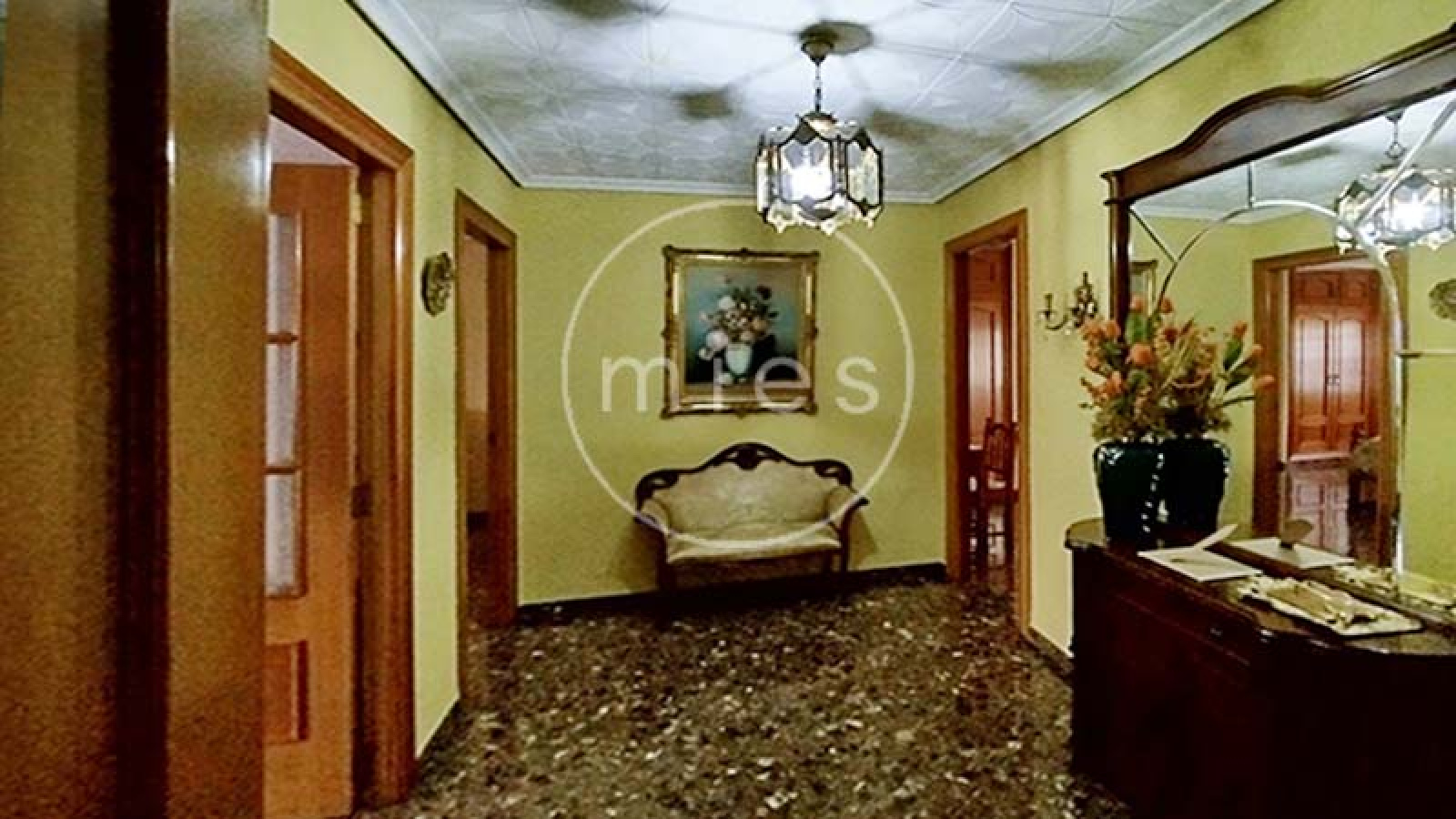 Mies inmobiliaria vende casa en torrent, la ermita