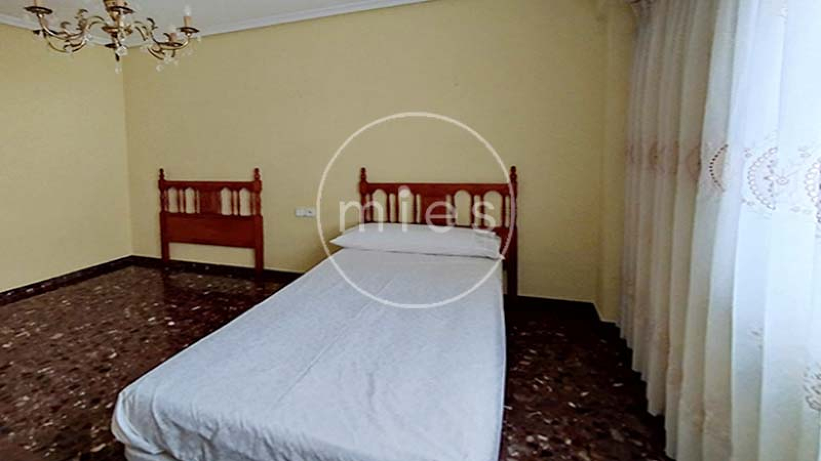 Mies inmobiliaria vende casa en torrent, la ermita