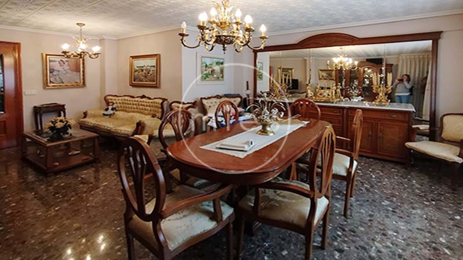 Mies inmobiliaria vende casa en torrent, la ermita