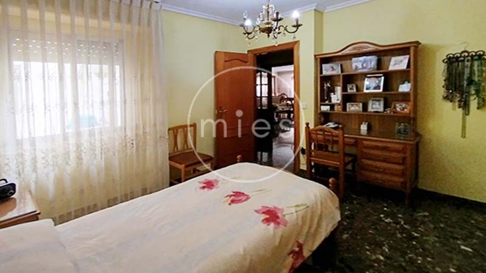 Mies inmobiliaria vende casa en torrent, la ermita