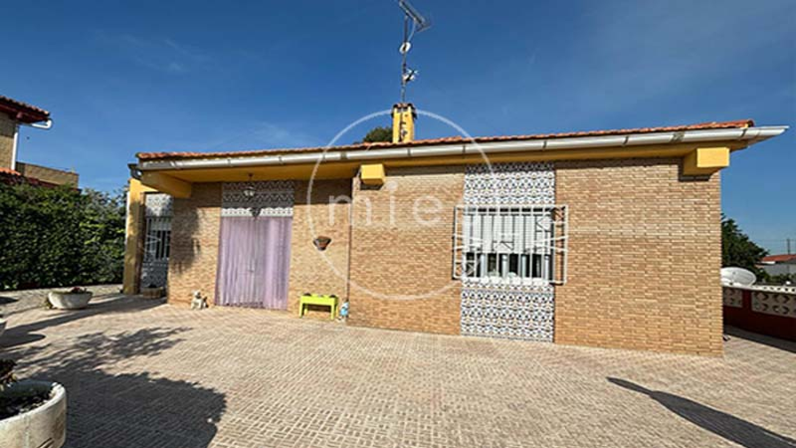 mies inmobiliaria vende chalet montur oportunidad