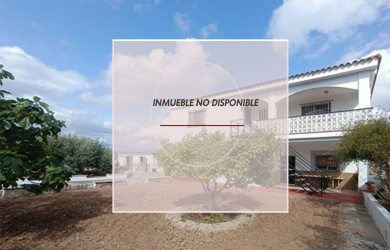 EN CHIVA INMOBILIARIA MIES VENDE - chalet para entrar circuito de cheste 