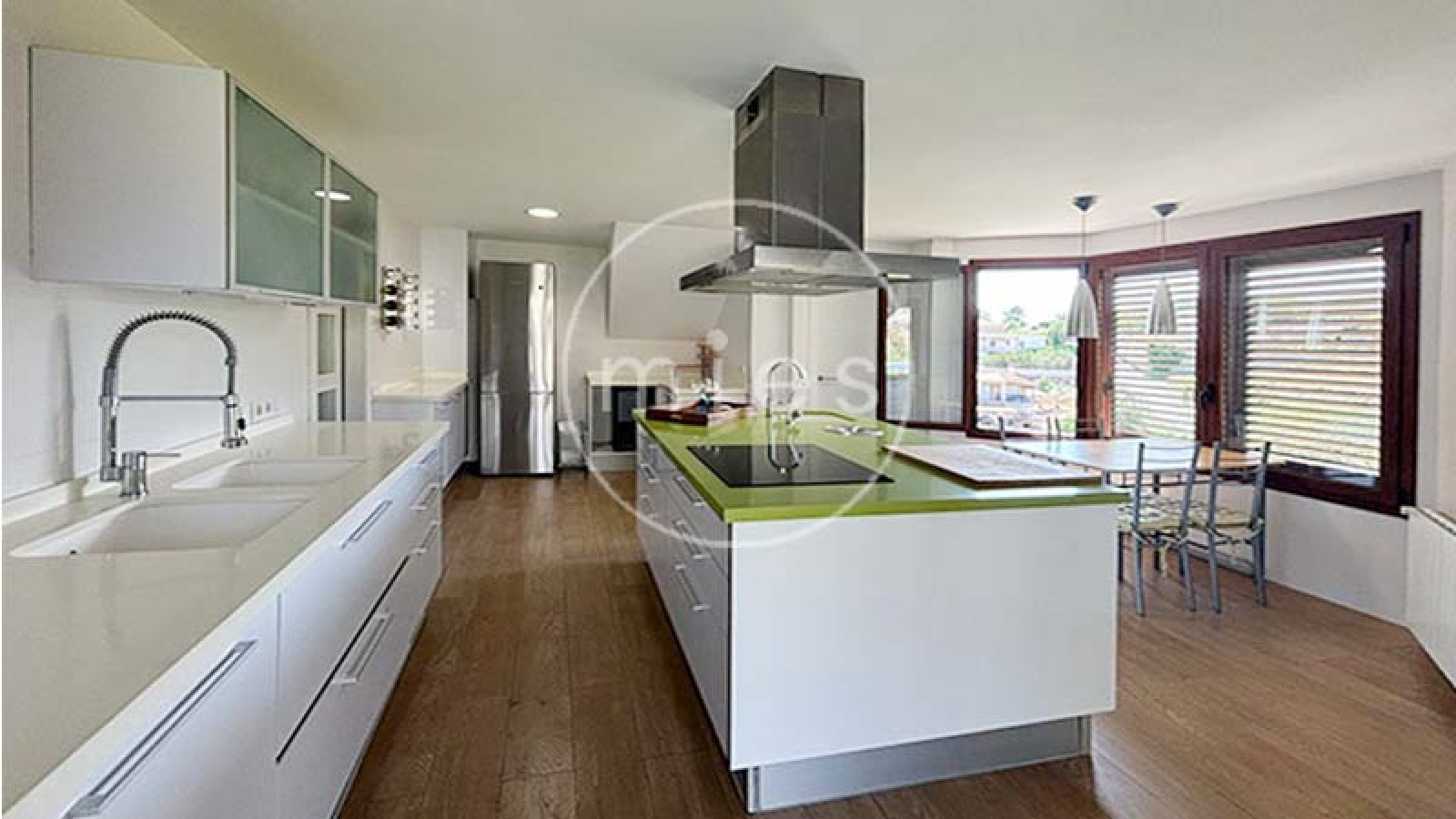 mies inmobiliaria vende chalet urbano altury oportunidad