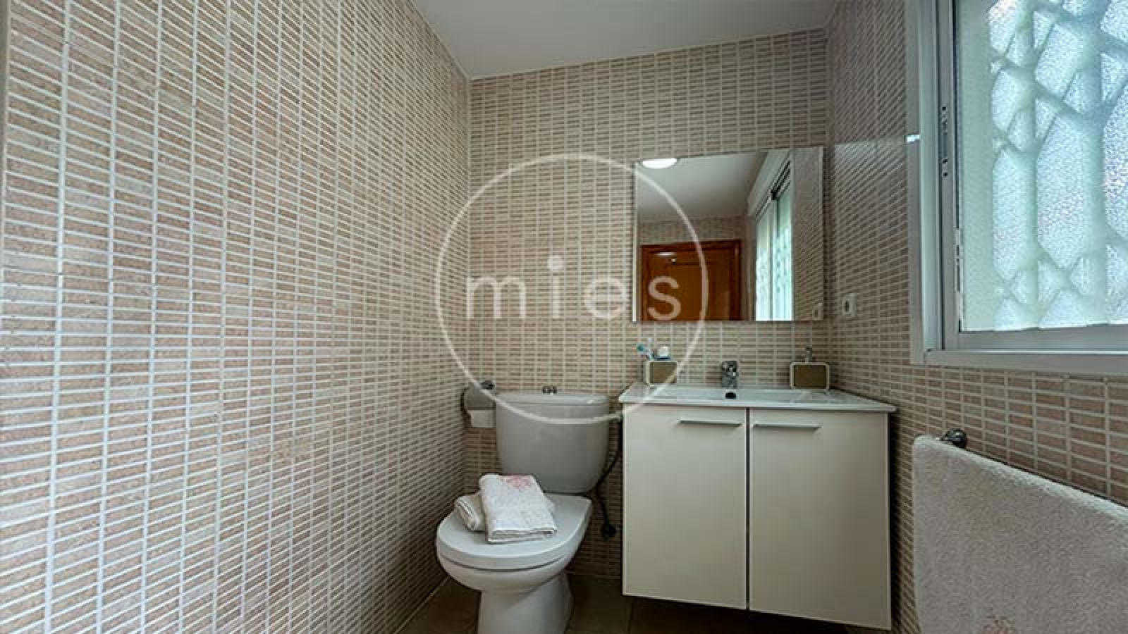 inmobiliaria confianza turis - mies inmobiliaria montserrat torrent chalet casa adosado piscina vacaciones 