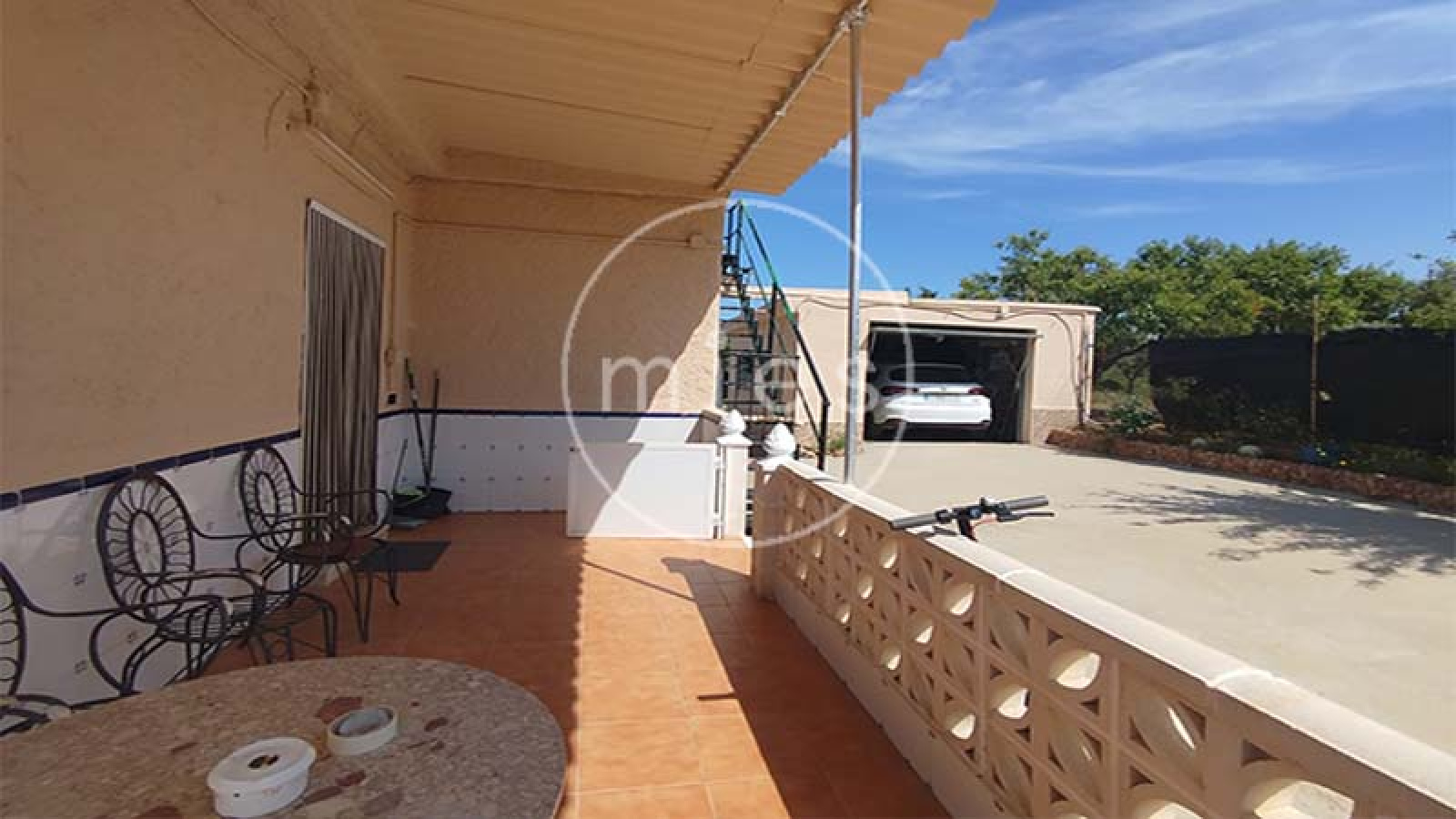 Cocina independiente de chalet listo para entrar a vivir en Montserrat – MIES Inmobiliaria