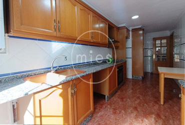 mies inmobiliaria vende piso parc central tiro paterna recomendada