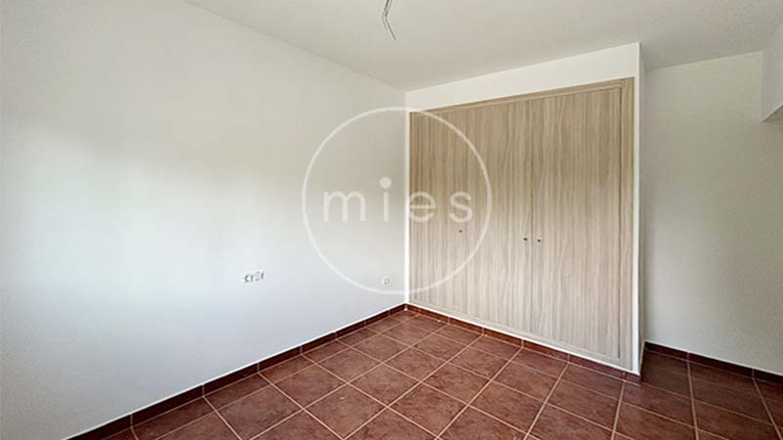 chalet en venta Altury, chalet nuevo Valencia, obra nueva con piscina, comprar chalet en urbanización Altury, chalet independiente Valencia, casa con parcela y piscina, chalets en venta Valencia, inversión inmobiliaria Altury, vivienda nueva Valencia