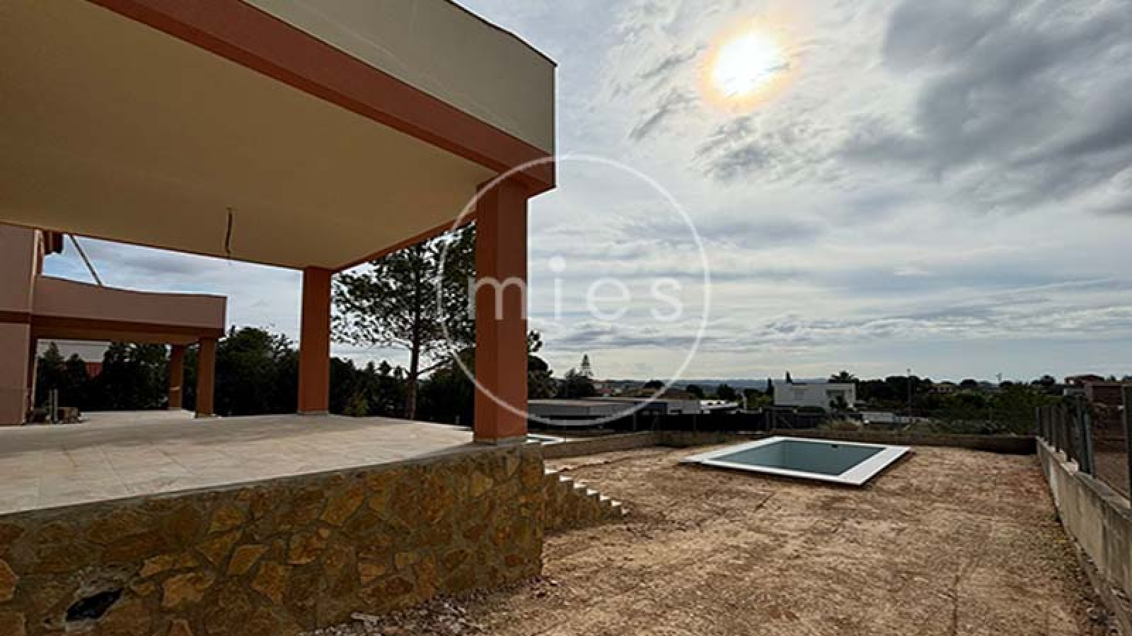 chalet en venta Altury, chalet nuevo Valencia, obra nueva con piscina, comprar chalet en urbanización Altury, chalet independiente Valencia, casa con parcela y piscina, chalets en venta Valencia, inversión inmobiliaria Altury, vivienda nueva Valencia