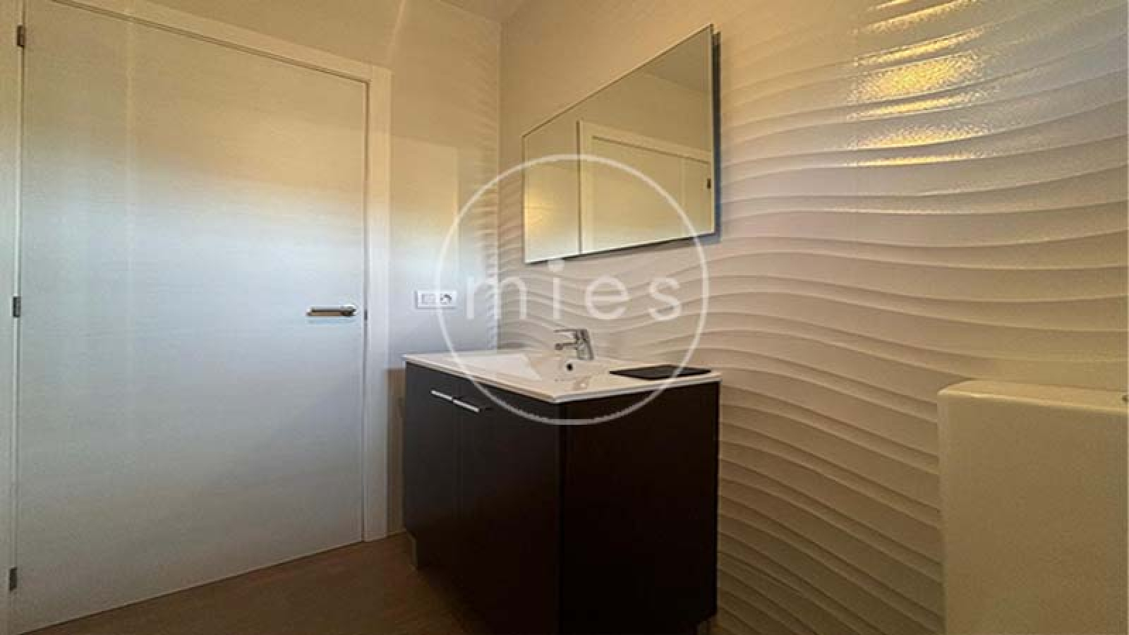 mies inmobiliaria vende chalet urbano altury oportunidad